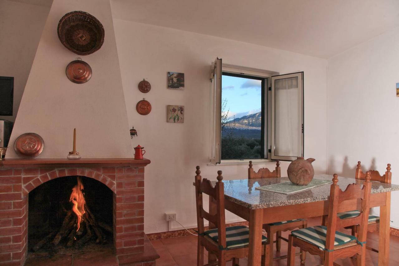 Maison d'hôtes S'Ulumu à Dorgali Extérieur photo